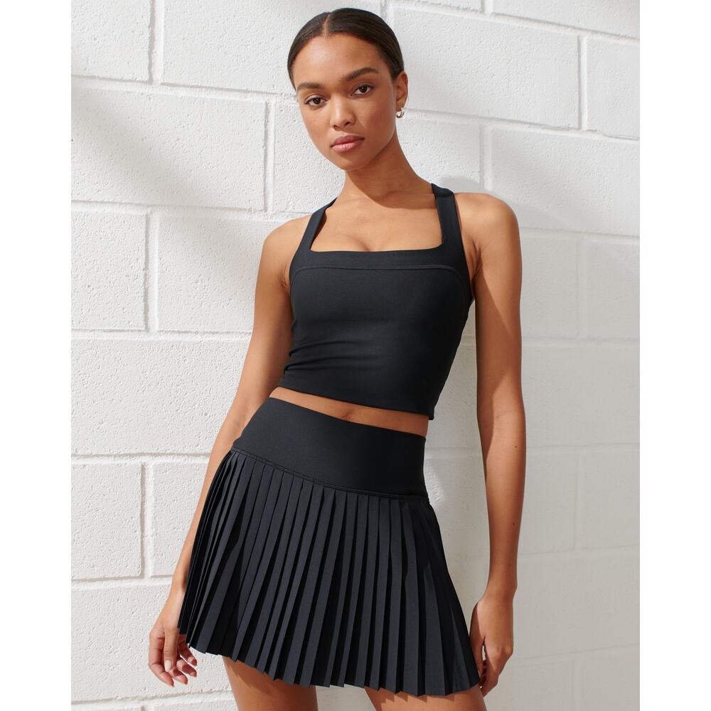 Abercrombie & Fitch Ypb Motiontek Lined Pleated S… - image 3